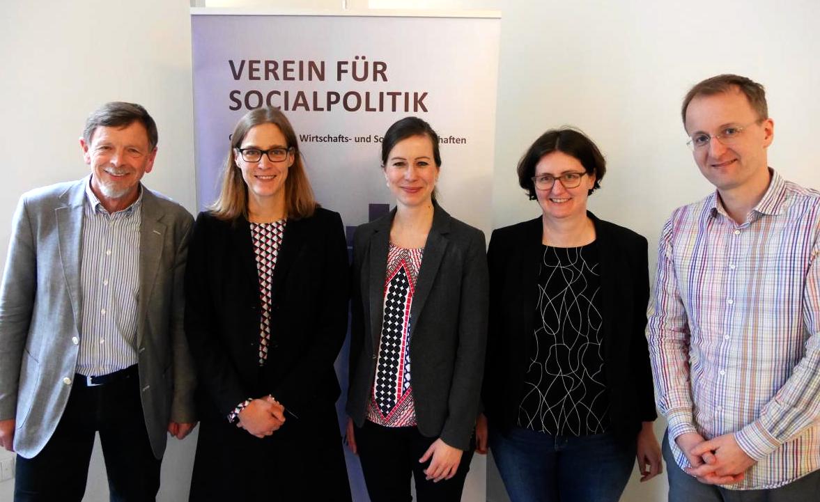 Der Engere Vorstand im Februar 2019: Friedrich Breyer, Nicola Fuchs-Schündeln, Geschäftsführerin Karolin Herrmann, Christine Zulehner und Georg Weizsäcker (nicht im Bild: Jörg Rocholl)